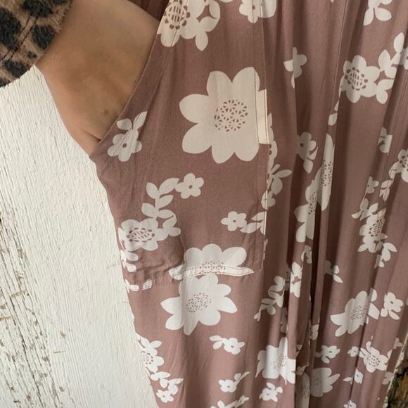 RARE For Love & Lemons Sweet Jane plunging floral Jumpsuit sz M NWT - Picture 8 of 12